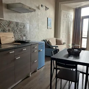 Gasthof Chrilu House, Catania